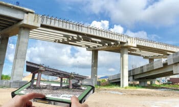 engineering-infrastructure-key-visual-landscape-with-tablet-0315-kopieren