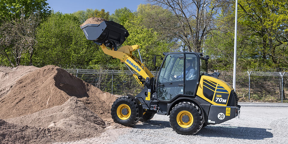 De nieuwe Komatsu WA70M-8 compacte wiellader: