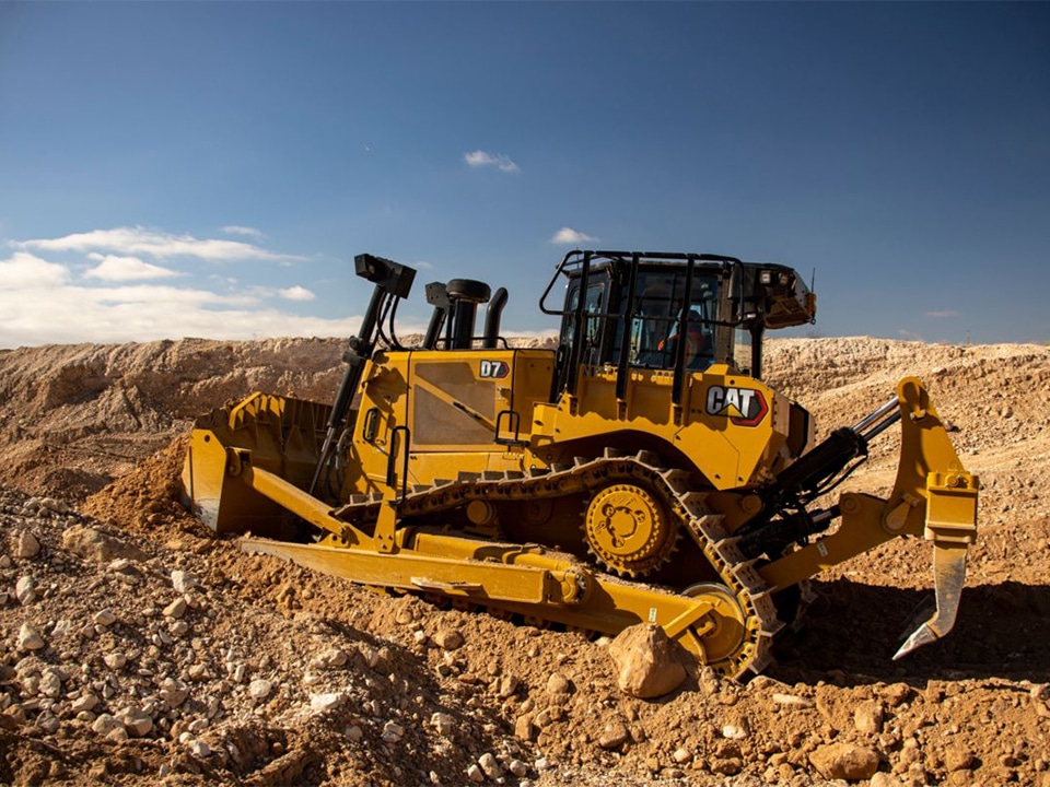 De nieuwe High Drive Cat® D7 dozer levert betere prestaties en ongeëvenaarde productiviteitsverhogende technologie