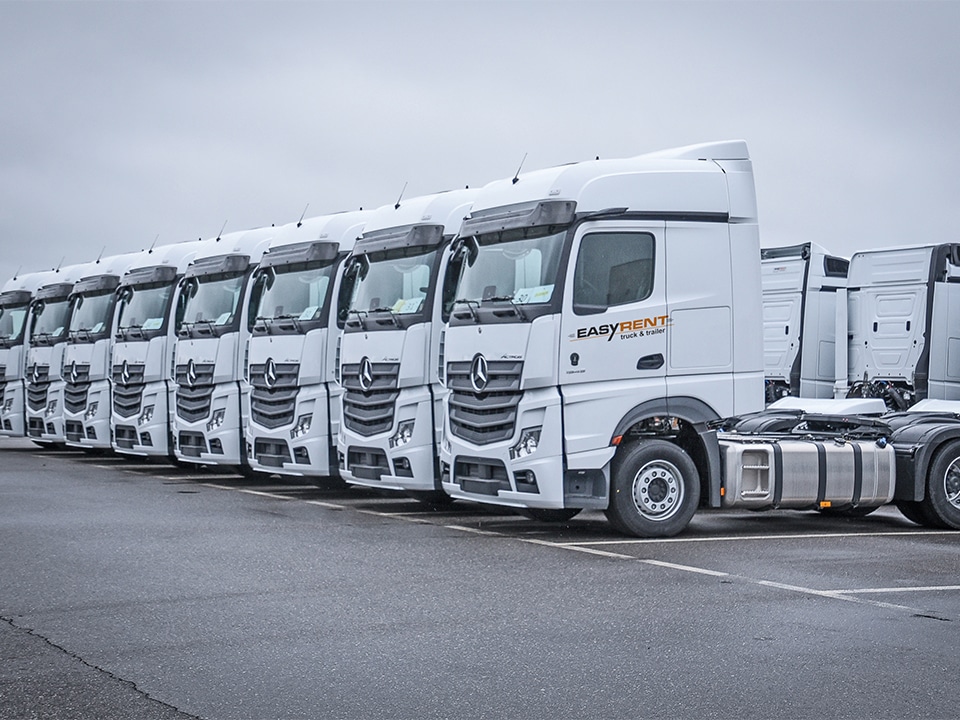 EASY RENT truck & trailer. De nummer 1 voor het verhuur van bouwvoertuigen, nu ook in België en Luxemburg!