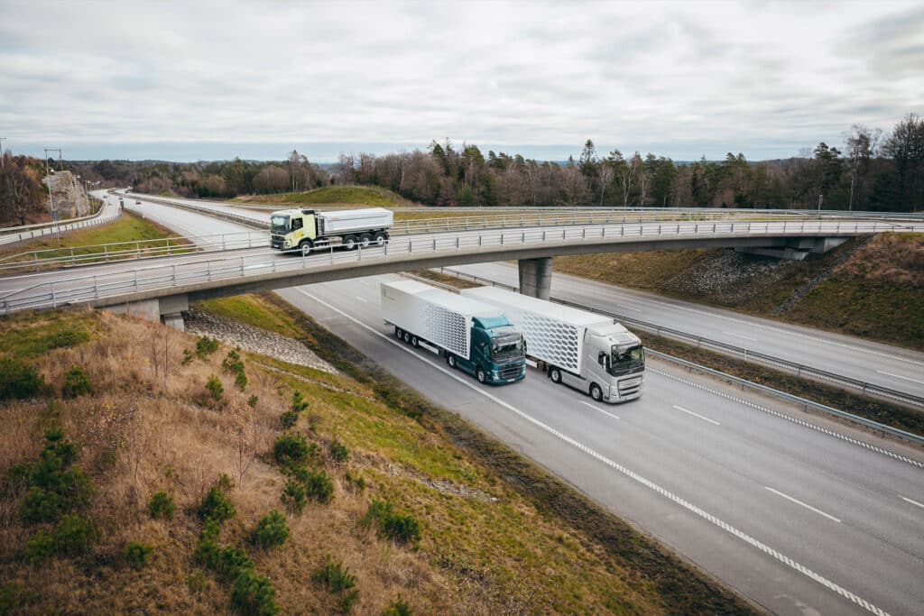 Volvo Trucks verbetert opnieuw het brandstofverbruik en de prestaties van zijn zware aandrijflijnen