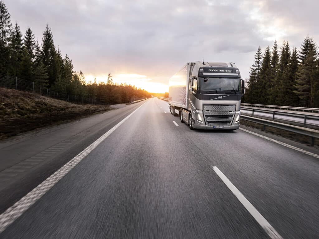 Recordjaar voor Volvo Trucks in 2022 – ongekend hoge volumes en toename van marktaandeel in 41 landen