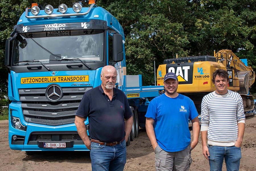 Nieuwe Actros SLT voor Van Loo Projects
