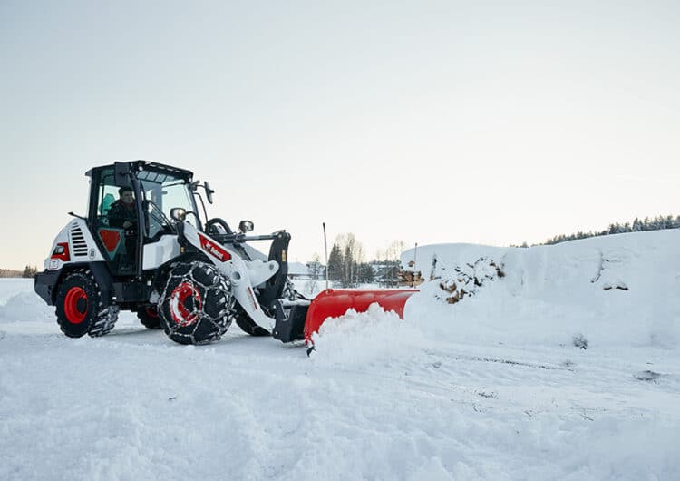 Bobcat-L95_snow-10-