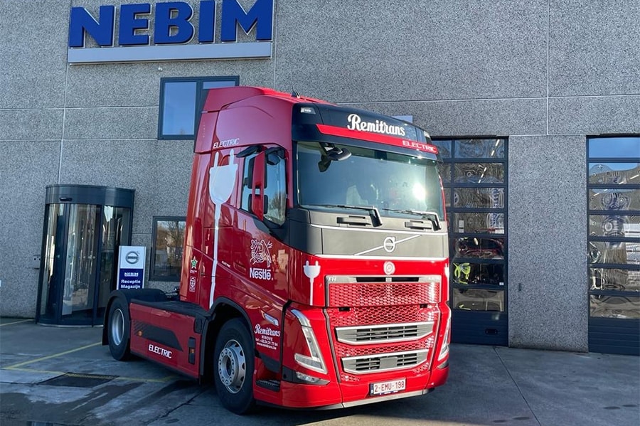 Remitrans neemt eerste Volvo FH Electric in gebruik