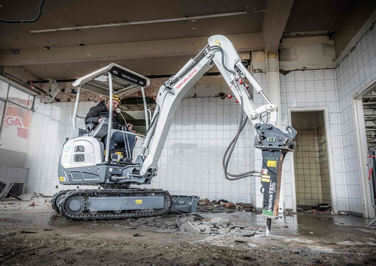 Takeuchi Benelux presenteert eerste elektrische minigraver: de TB20e!  3