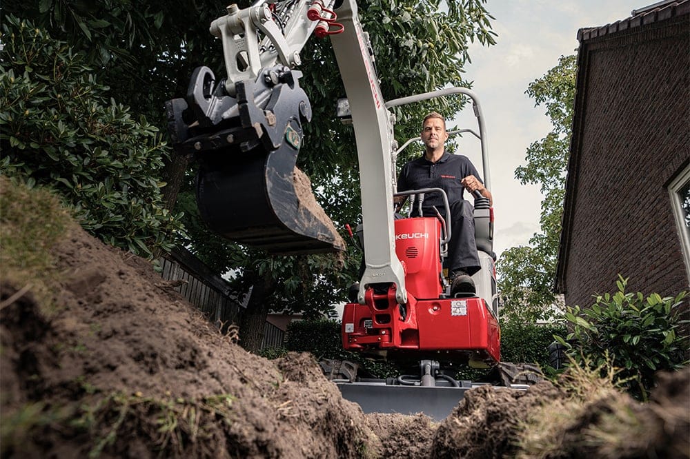 Tijdelijk: gratis bakkenset en snelwissel bij aankoop van Takeuchi minigravers