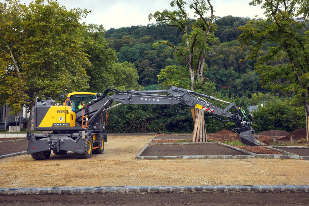 Volvo CE introduceert nieuwe generatie graafmachines: de EWR150 en EWR170