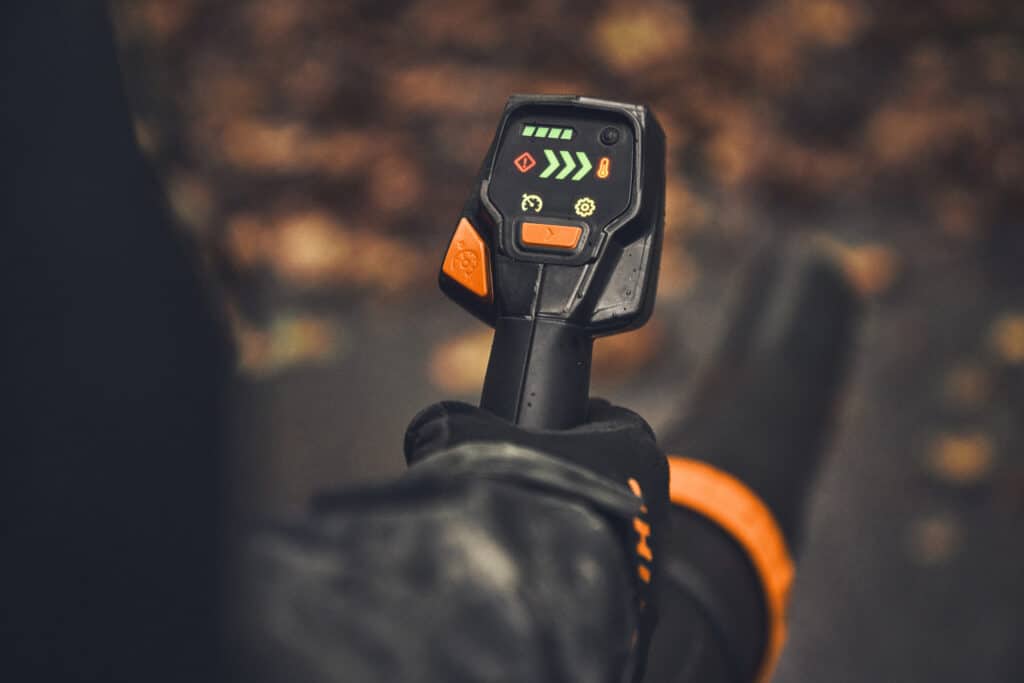 STIHL BRA 500 en BRA 600 ruggedragen accubladblazers 1
