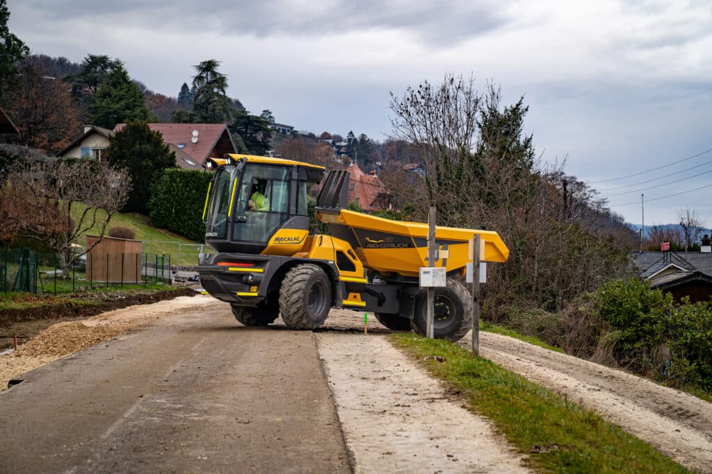 Ahlmann Nederland biedt krachtige mobiele Mecalac dumpers aan 1