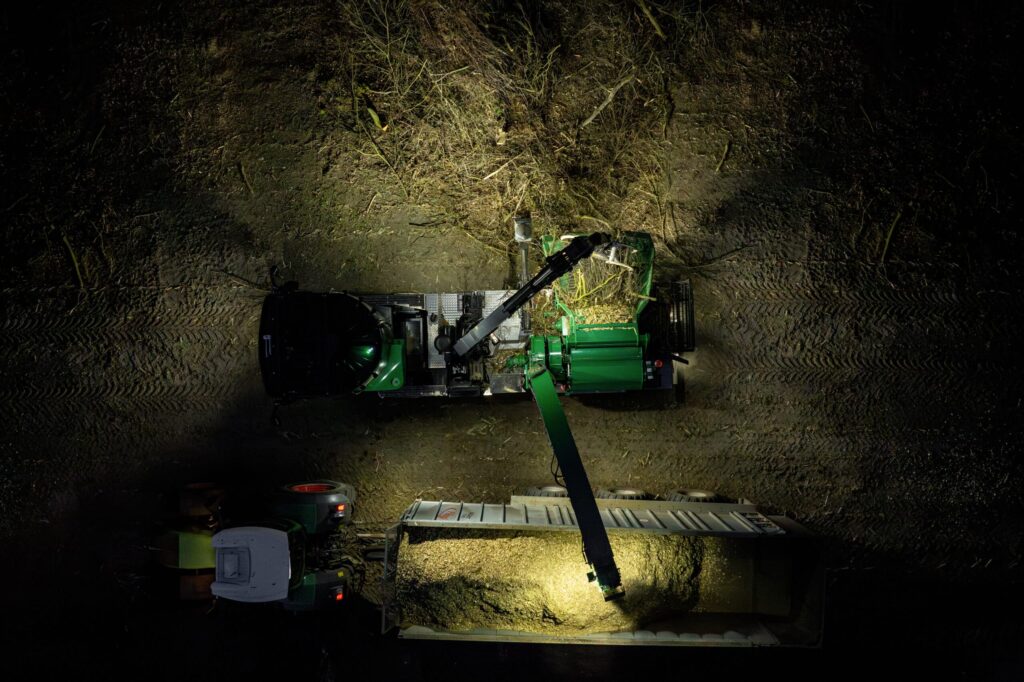 Sloophout versnipperen: van compacte kracht tot chippertrucks 4