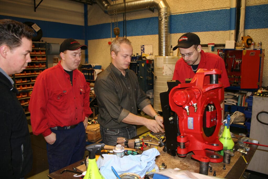 Vier decennia innovatie met het Rototilt draaikantelstuk 1