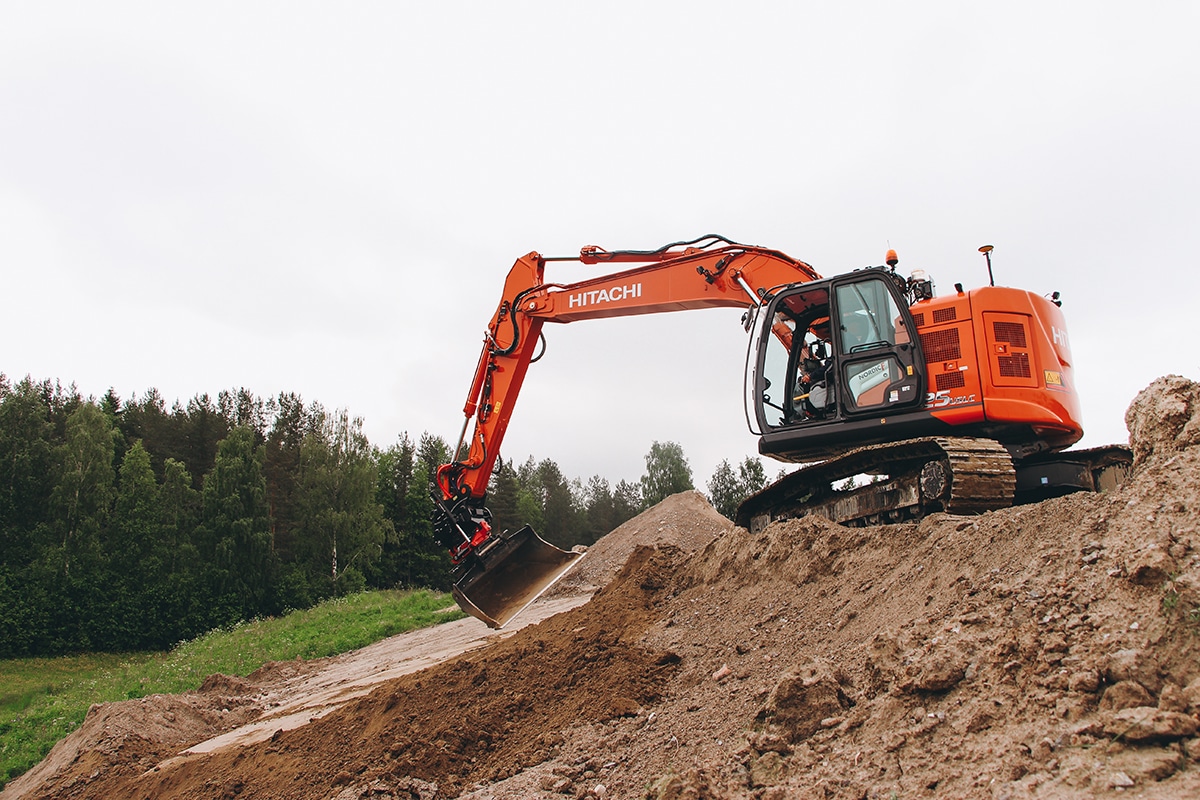 Rototilt tekent OEM-overeenkomst met Hitachi Construction Machinery Europe 1