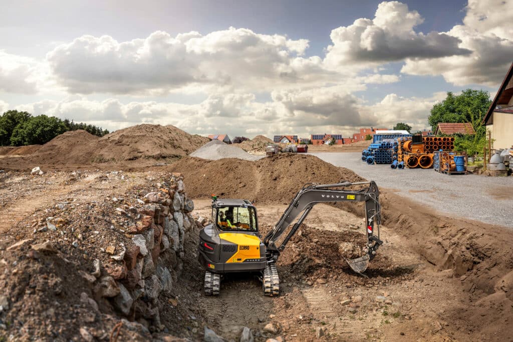VOLVO CE PRESENTEERT DRIE NIEUWE COMPACTE GRAAFMACHINES 2