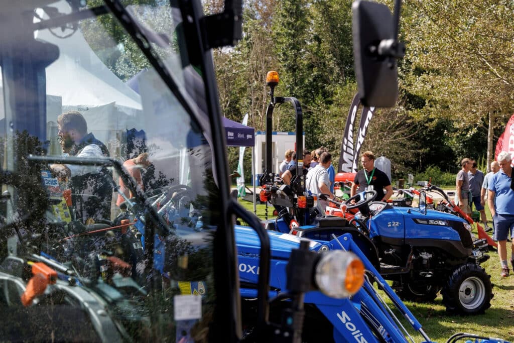 Demo Groen & Demo Clean 2026: live demonstraties voor groenbeheer, stadsreiniging en grond/weg/waterbouw 2