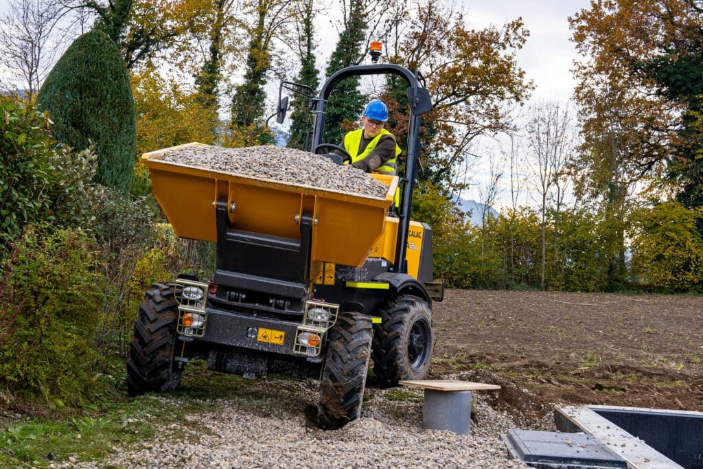 Ahlmann Nederland biedt krachtige mobiele Mecalac dumpers aan 1