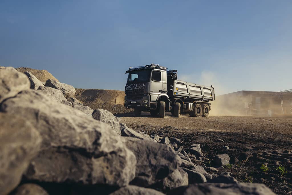 Mercedes-Benz Trucks toont uitgebreid portfolio voor moderne bouwplaatsactiviteiten 1
