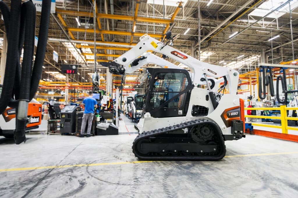 Bobcat start de productie van nieuwe T650 compacte rupslader 1