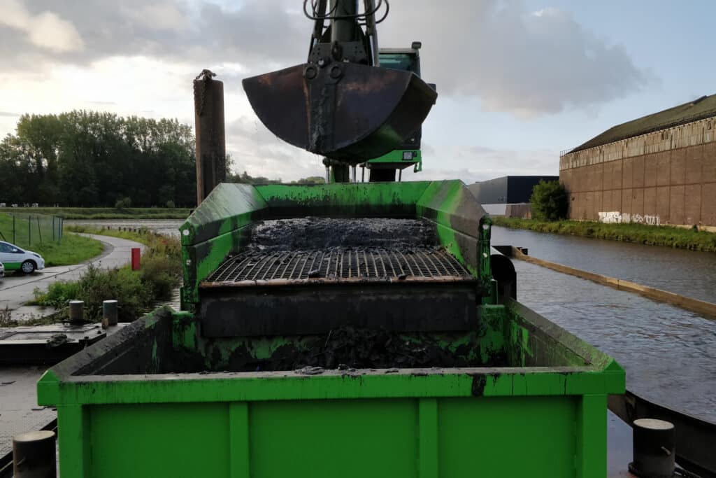 Waterbouw: baggeren en zeven in één beweging 1
